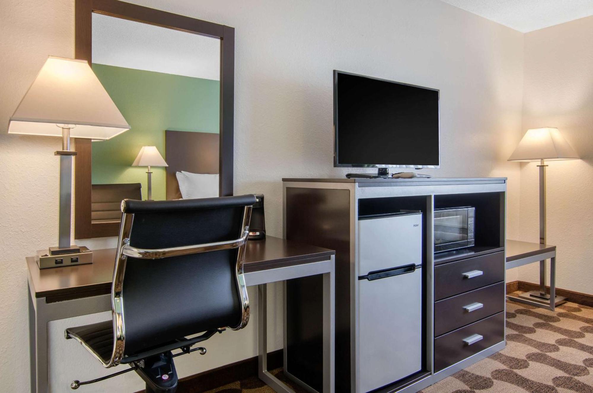 Quality Inn Russell Eksteriør bilde